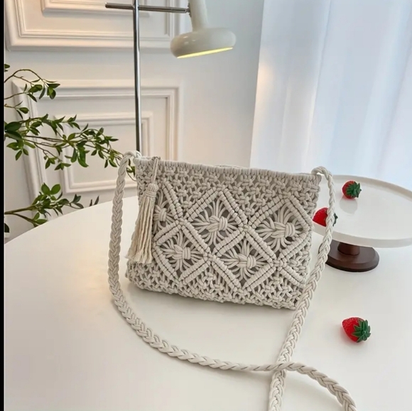 Macrame Crossbody Purse - Picture 4 of 9